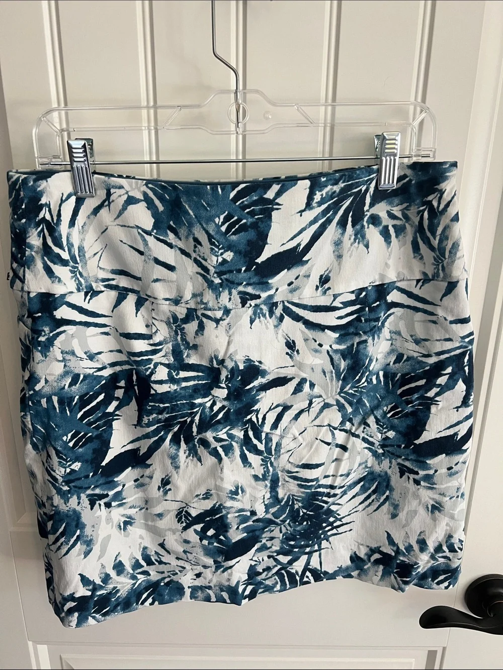 Women’s Blue Leaf Print Skort - Casual Summer Style